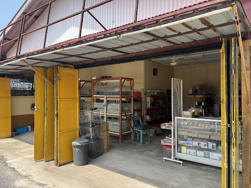 BEE’Z PET CENTRE BEE’Z PET CENTRE