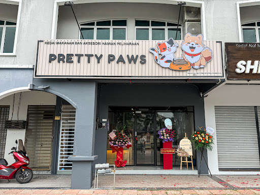 PRETTY PAWS PET STORE