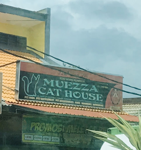 Muezza Cat House