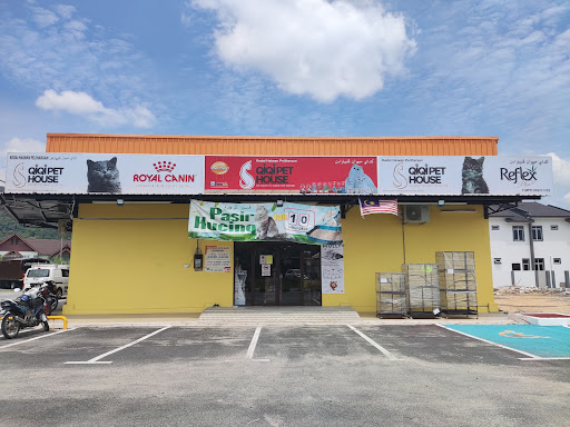 QIQI PET HOUSE (DUNGUN)