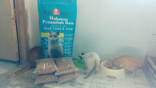 C'cheles Pets Food & Supplies