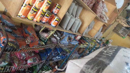 PET FOOD STORE DUCK,CHICKEN,GOAT, COW,BIRD AND CATSungai Buloh