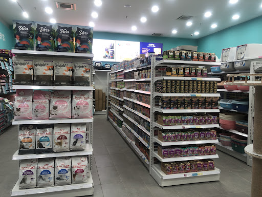 pets.twentyone @ AEON Rawang