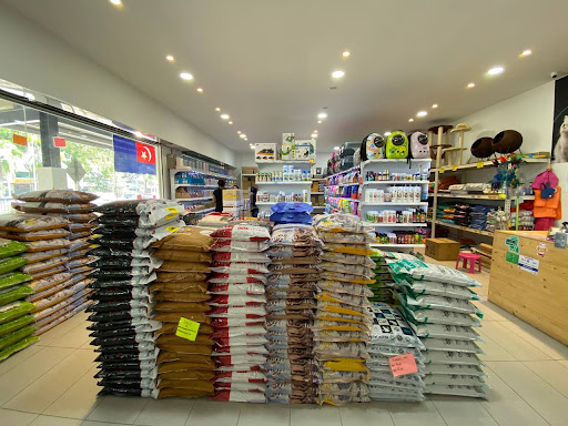 Mystique Catz (SKS Mart Skudai) Mystique Catz (SKS Mart Skudai)