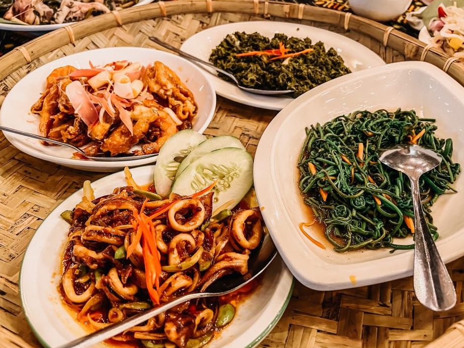 Kedai Makan Kuching 1 kedai makan kuching