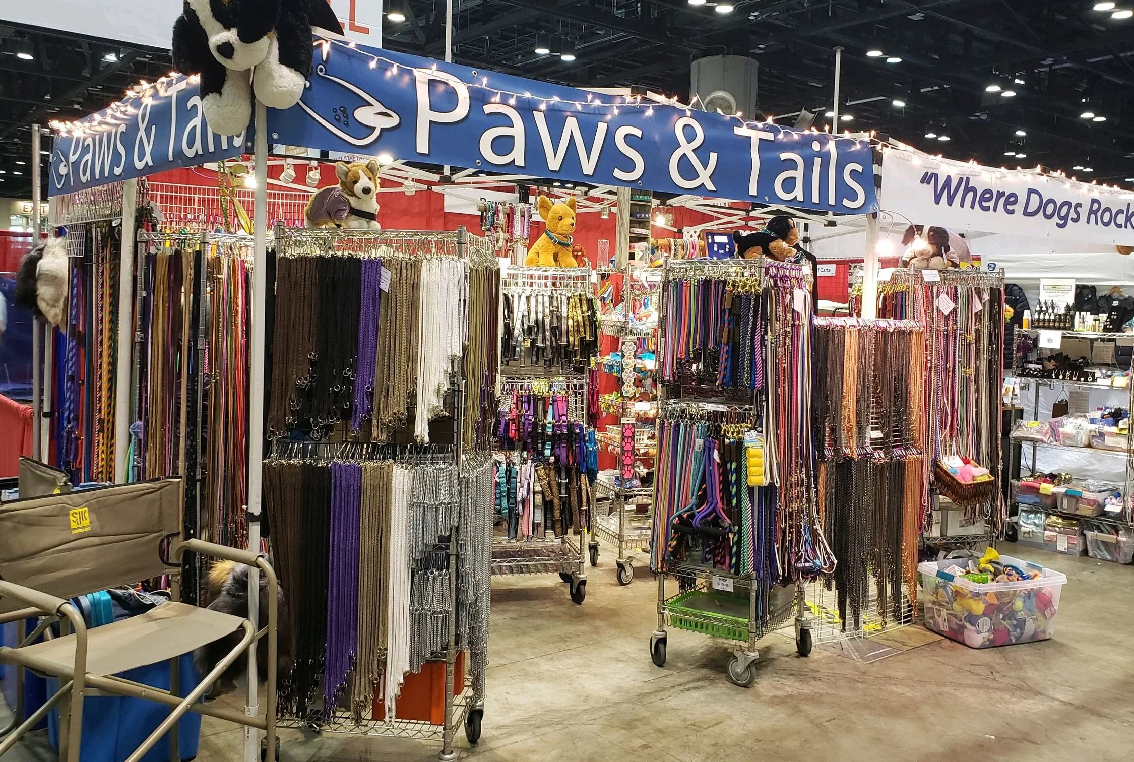 paws n tails pet shop desa tebrau